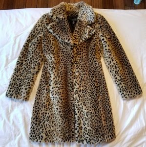 EUC ARDEN B LEOPARD FUR COAT S-M